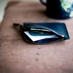As zippered purse / M