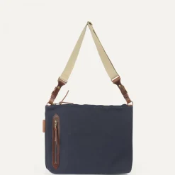 Baskia Messenger Bag