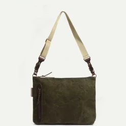 Baskia Messenger Bag