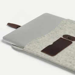 Milan 15” Laptop sleeve