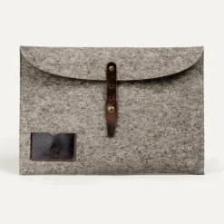 Misha 15” Laptop sleeve
