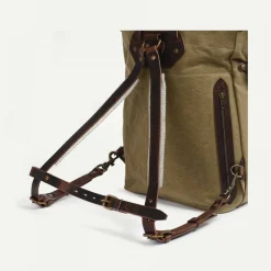 Pect strap