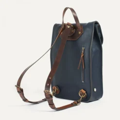 Puncho leather backpack